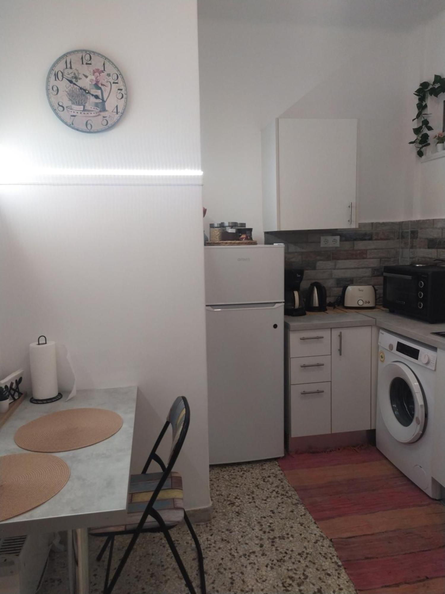 Beautiful Apartment In Athens. ภายนอก รูปภาพ