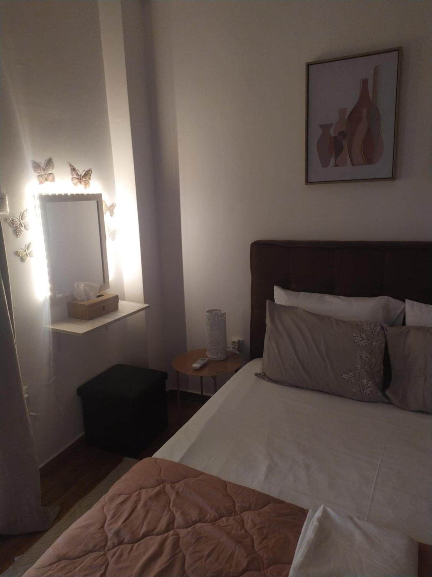Beautiful Apartment In Athens. ภายนอก รูปภาพ