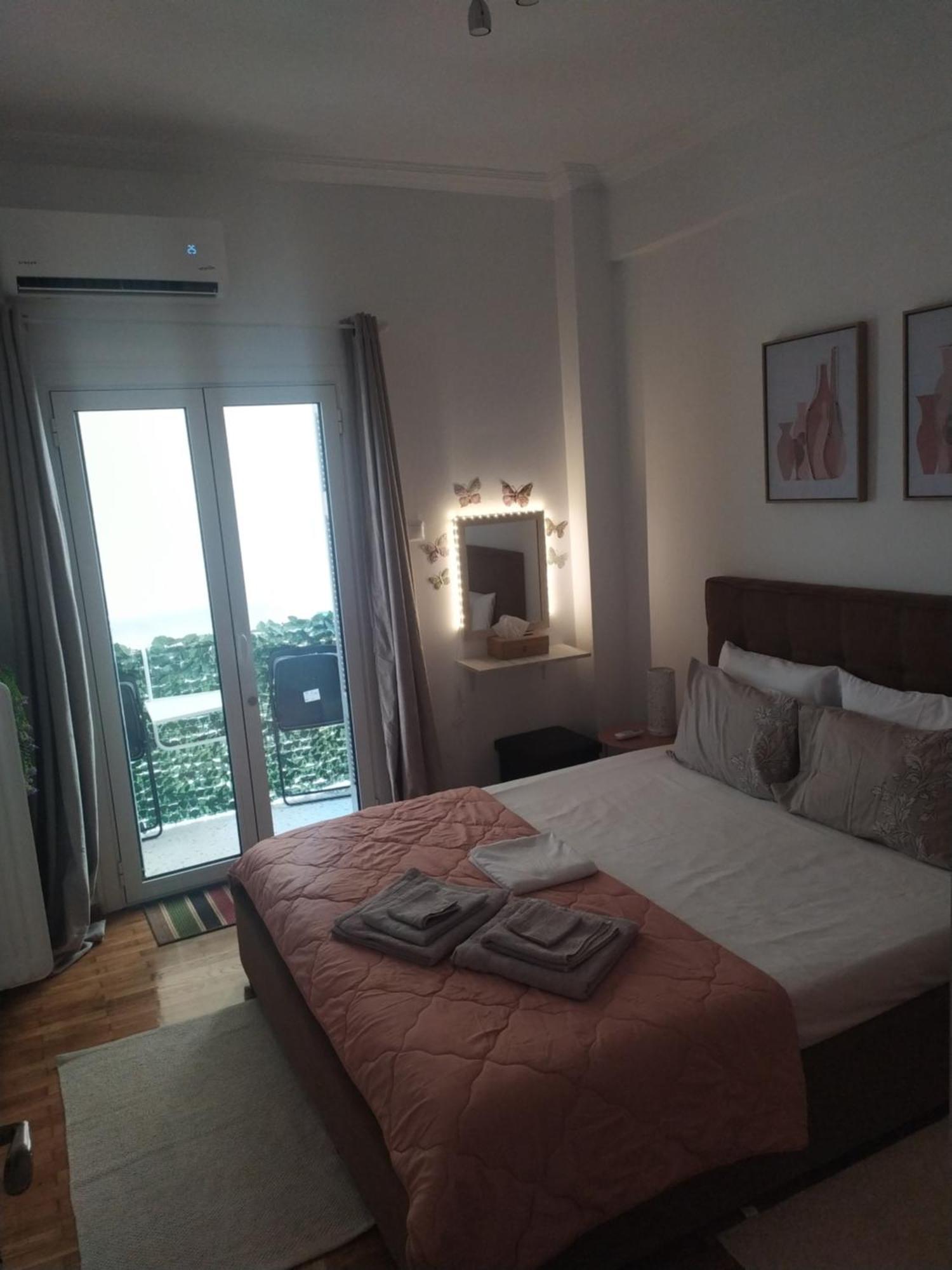 Beautiful Apartment In Athens. ภายนอก รูปภาพ