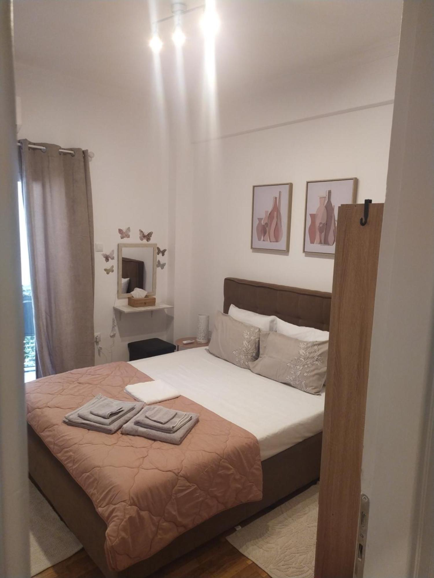 Beautiful Apartment In Athens. ภายนอก รูปภาพ